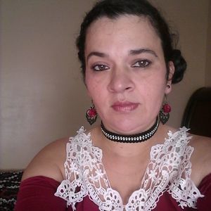 Meet your Posher, Ana